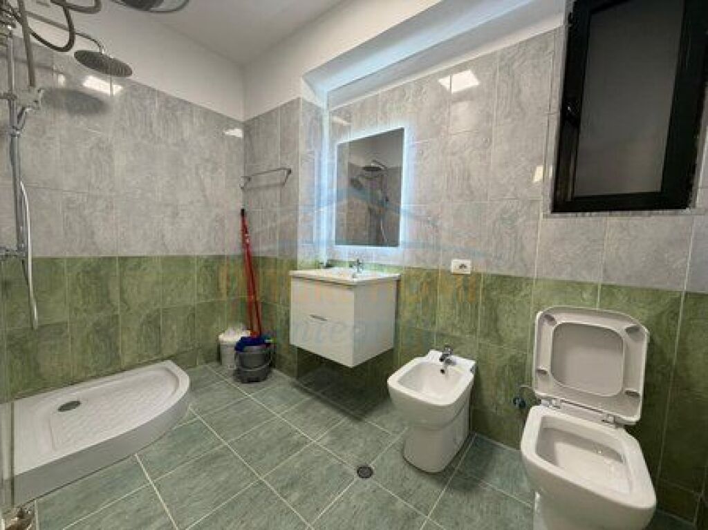 Shitet, Apartament 2+1, Yzberisht, Tiranë