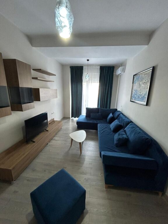 Apartament 1+1 me qera ne Xhamllik