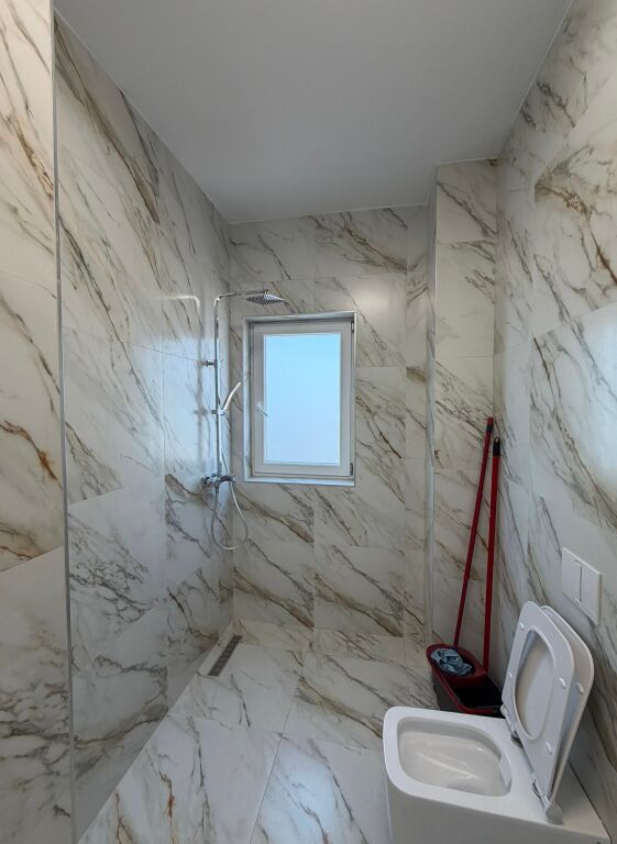 Apartament 1+1 me qira + post parkimi – Xhamllik