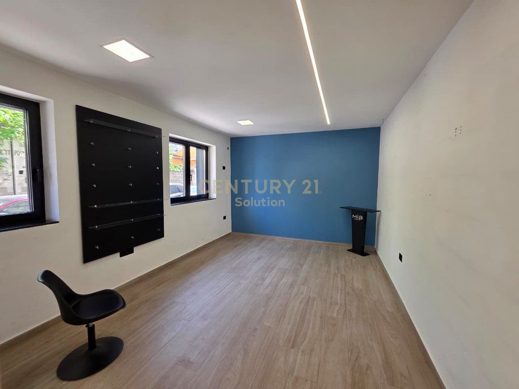 JAPIM PER QIRA DYQAN BUZE RRUGES FORTUZI!