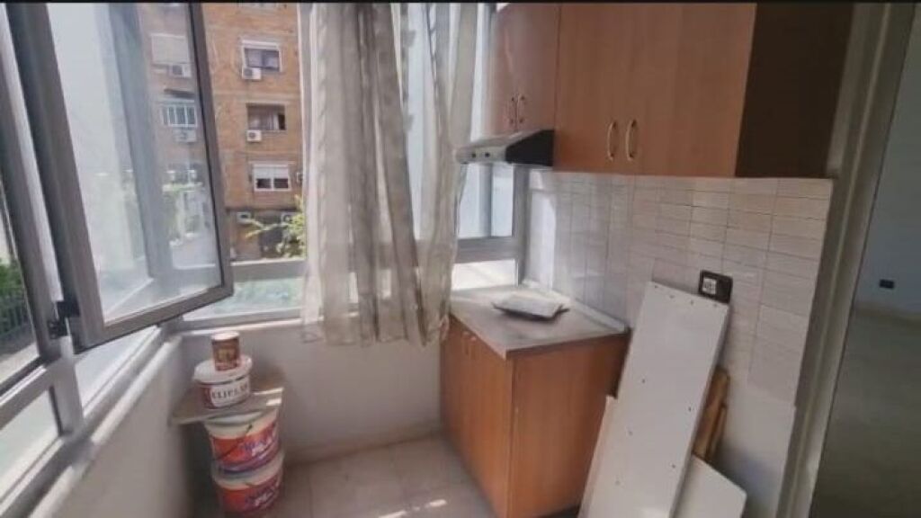 Qera | Ambjent Biznesi | Rruga Myslym Shyri | 1000 €/muaj