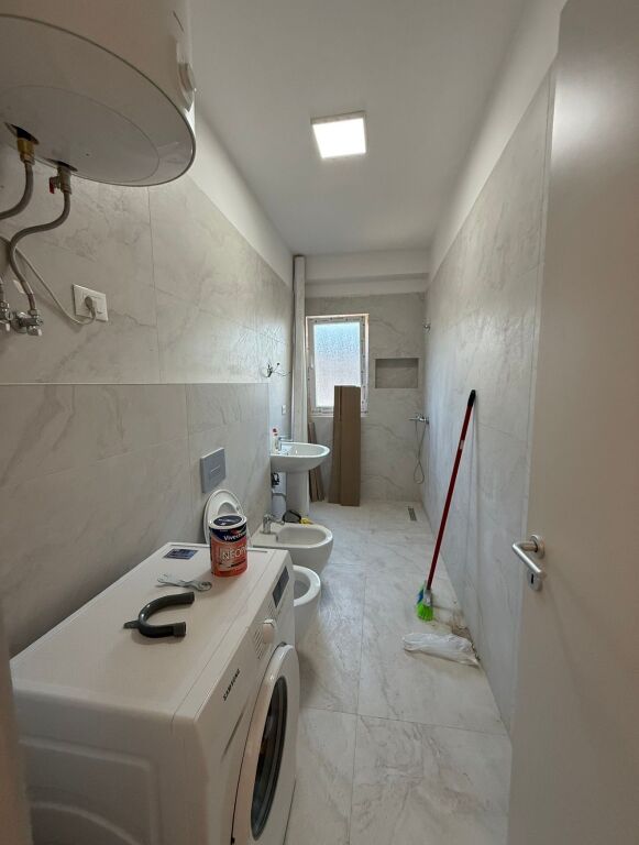 Jepet me qera apartament 1+1 Aura