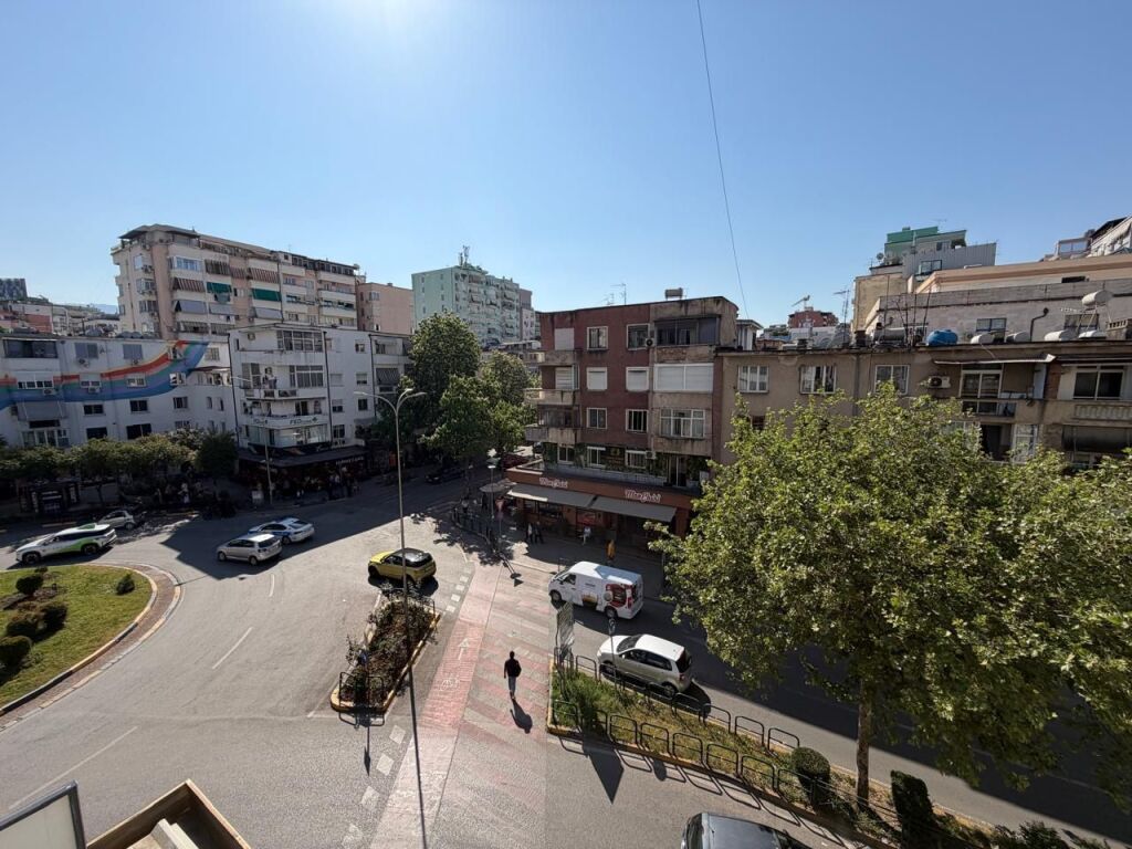 Zyre per qera sheshi willson