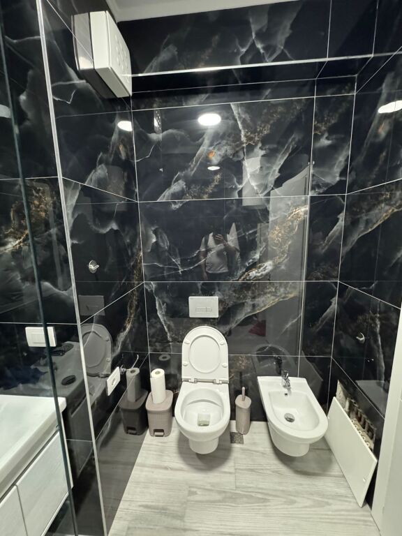 Jepet me qira 1+1 Urban Gate Astir 500€