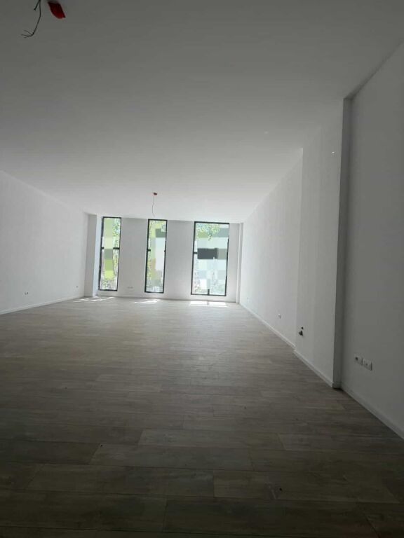 Zyre Me Qera Tek Rruga E Kavajes (ID BZ2925) Tirane