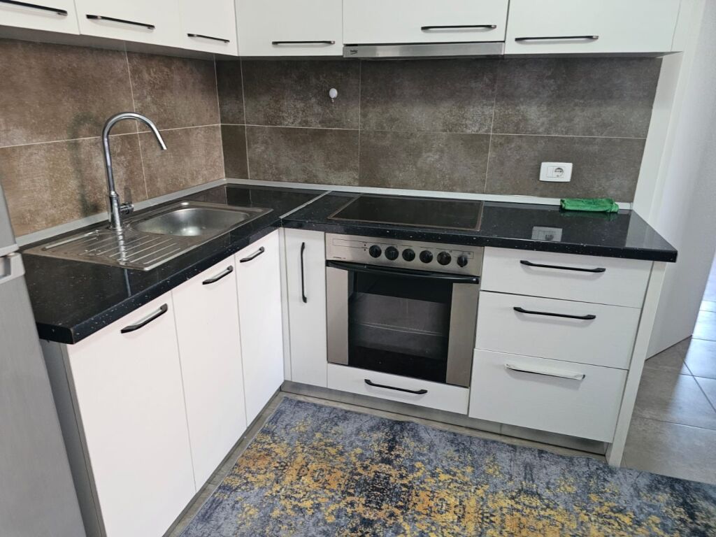 Apartament 2+1 me qera tek Ish Parku 21 Dhjetori