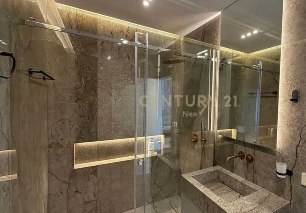 SUPER APPARTAMENTO DI LUSSO 2+1+ POSTO AUTO IN AFFITTO