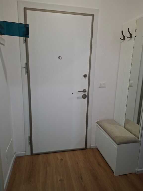 🏡 Jepet me qira apartament 1+1 📍 Kompleksi Mangalem, Ali Demi, Tiranë