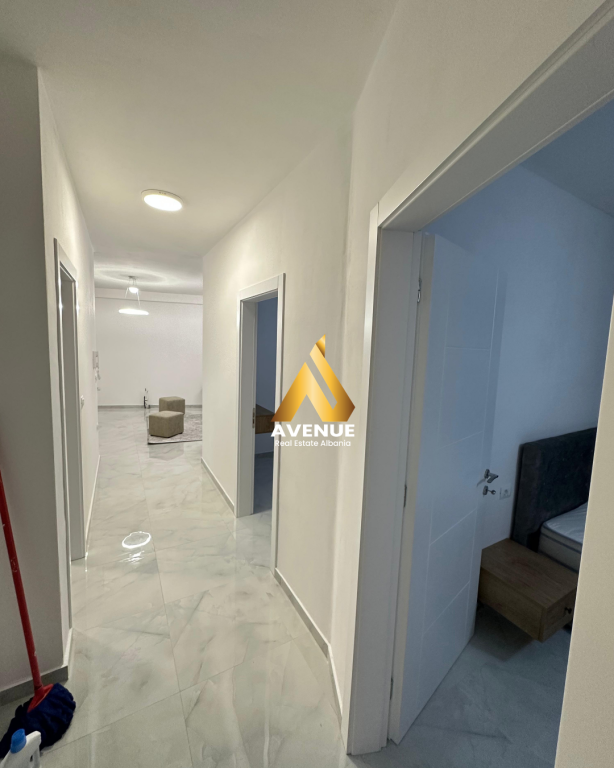 AFFITTASI APPARTAMENTO 2+1+2 COMPLESSO JOLLA, ASTIR, TIRANA