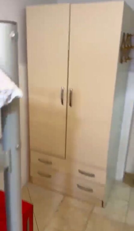 Garsoniere/Bodrum me qera ne Bllok , kafe Roma 26,000 leke   