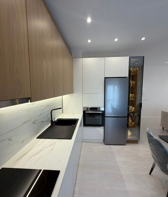 Apartament 1+1 me qira + post parkimi – Xhamllik