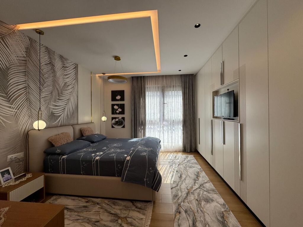 Shitet - Liqeni i Thate - GBI