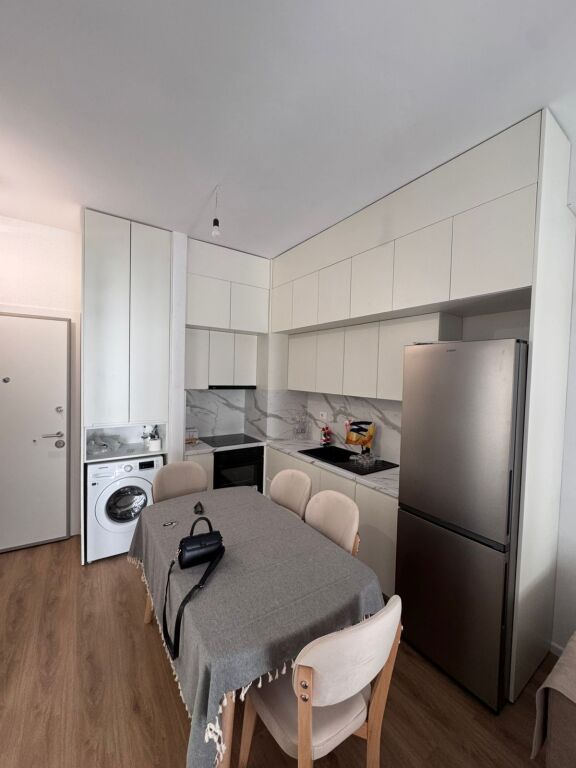 Apartament me qera 1+1 - 📍Ali Demi ,kompleksi Kadiu