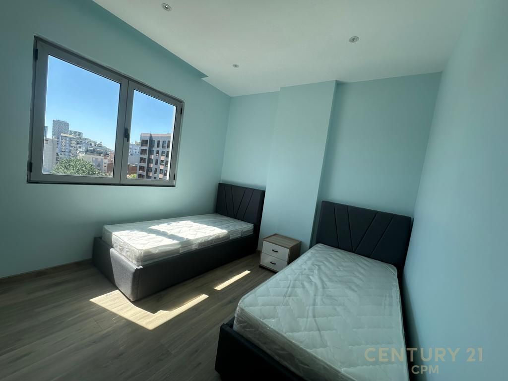 Affitto, Appartamento 3+1+2 Vicino al Liceo Ismail Qemali