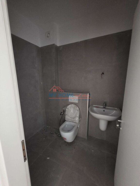 Ufficio in affitto 21 Dhjetori Tirane