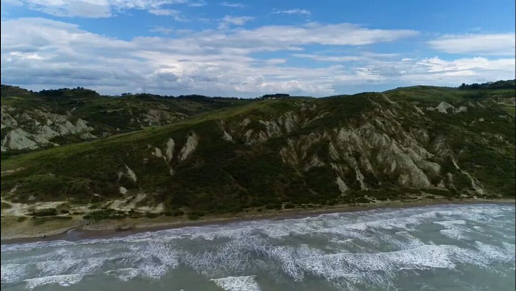 SHITET TOKE BUZË DETIT - BREGDETI I KAVAJES