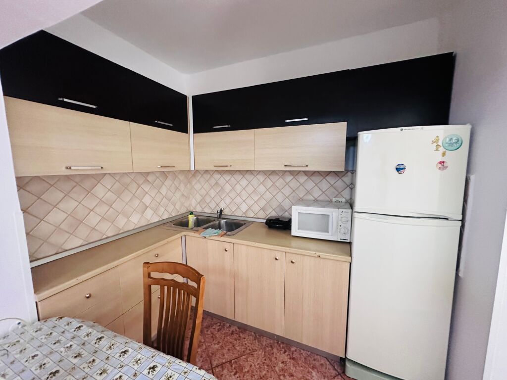 Jepet Me Qera Apartament 2+1+1 Ballkon