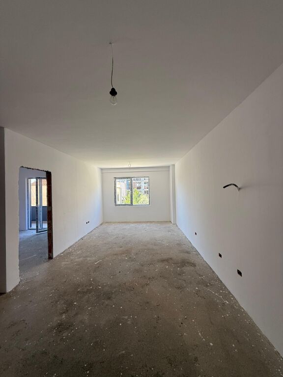 Appartamento 1+1 in vendita a Paskuqan