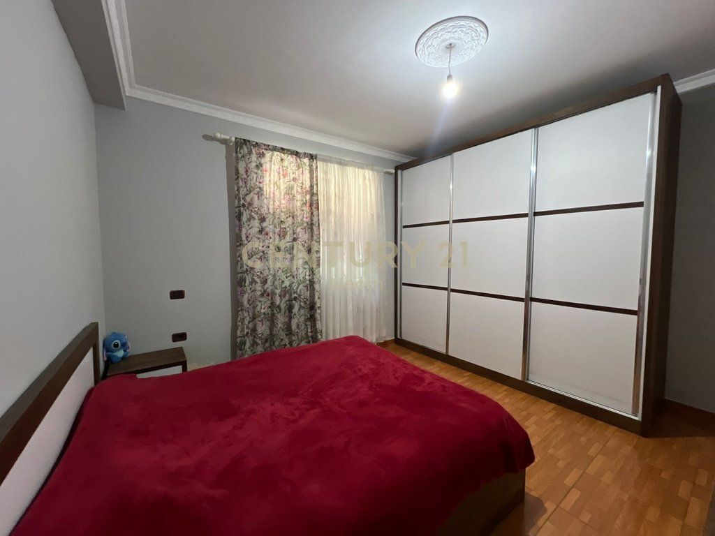 Apartment 2+1 for sale at Siri Kodra Street