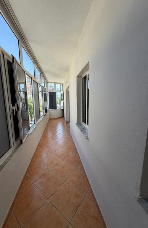 Ambient me Qera për Zyra – Sheshi Willson