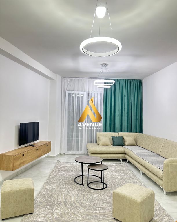 AFFITTASI APPARTAMENTO 2+1+2 COMPLESSO JOLLA, ASTIR, TIRANA