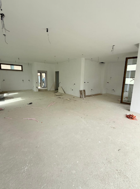 VILLA INDIVIDUALE SU 3 PIANI IN VENDITA – Complesso Residenziale vicino a TEG