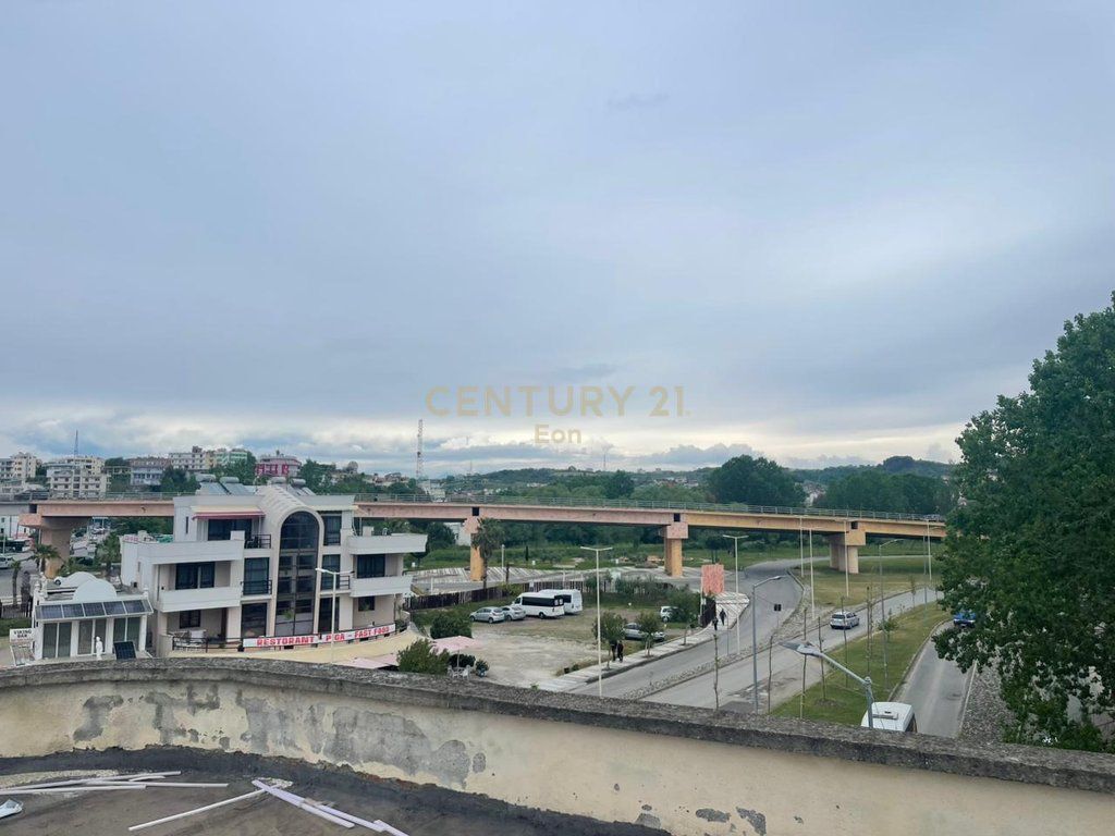 Godine 3-Kateshe Në Shitje në Plepa Buze rruge, Durrës !