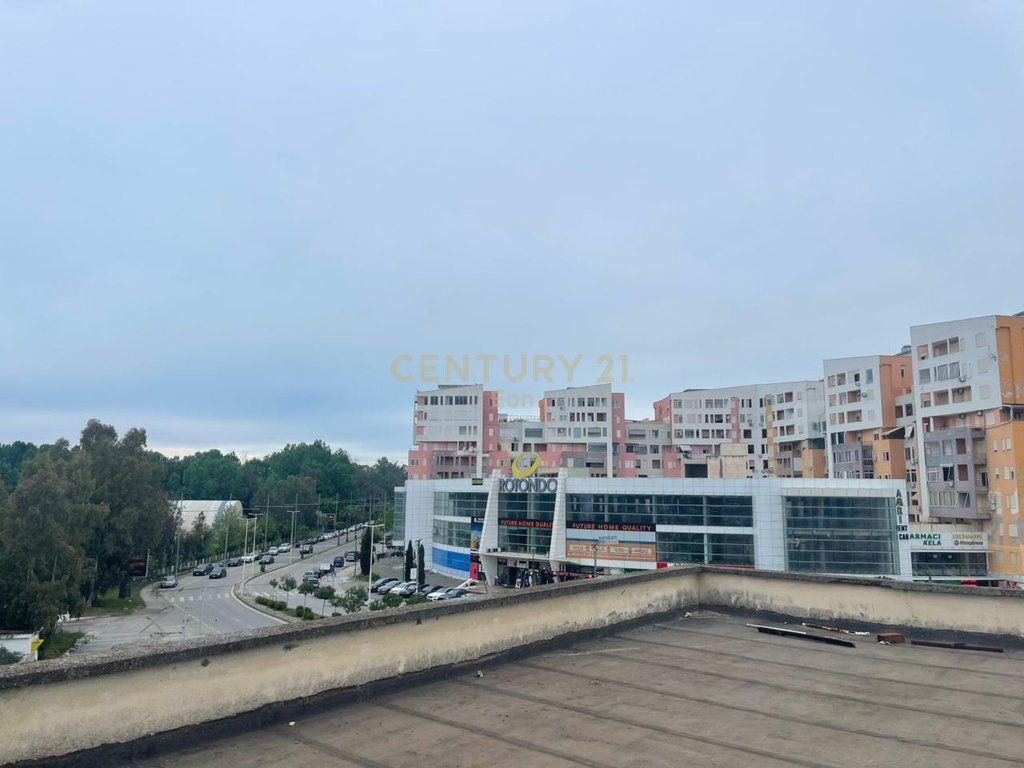 Godine 3-Kateshe Në Shitje në Plepa Buze rruge, Durrës !