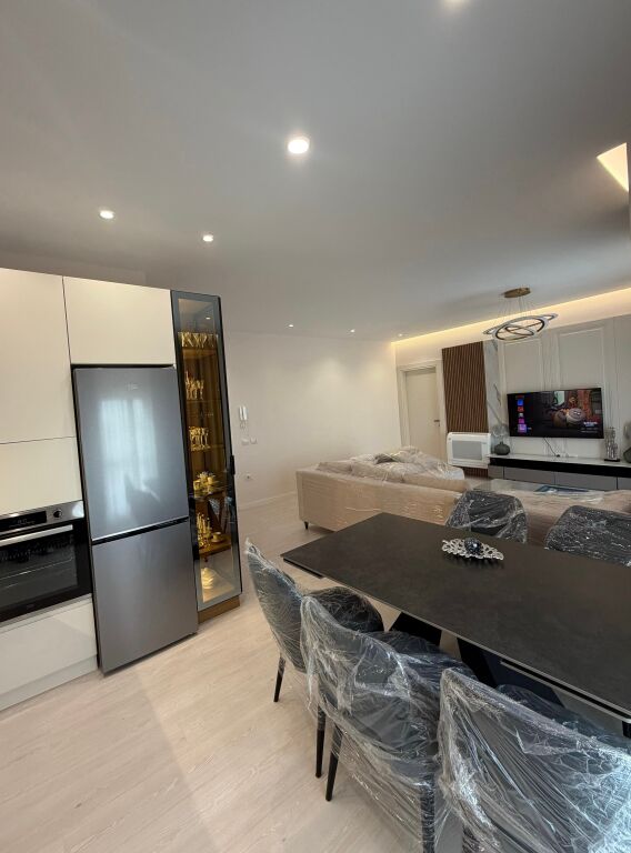 Apartament 1+1 me qira + post parkimi – Xhamllik