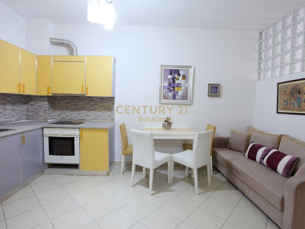 APARTAMENT 1+1 PER QIRA NE ASTIR!