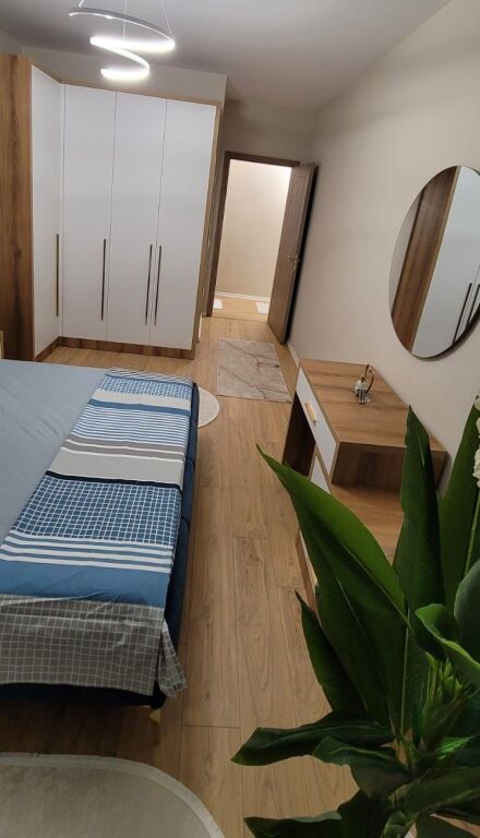 Apartament me Qera 2+1+2 – Komuna e Parisit