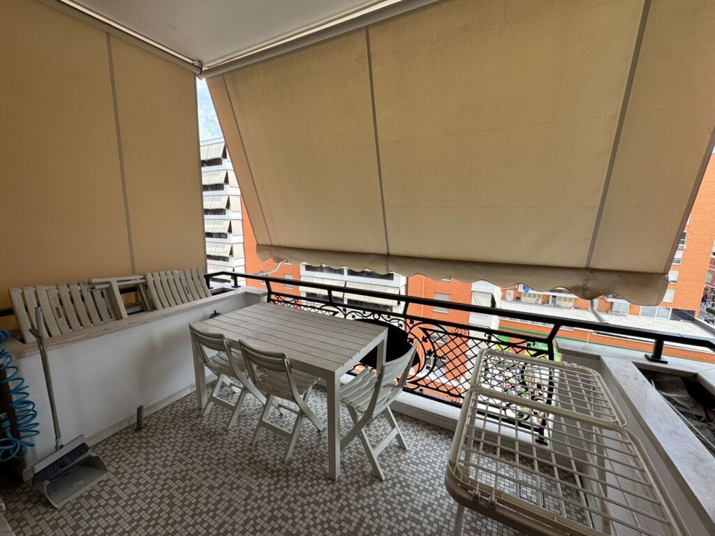 Jepet me qira 2+1+2+parkim Kompleksi Delijorgji 1400€