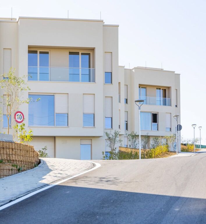 Shitet vilë (me hipoteke)