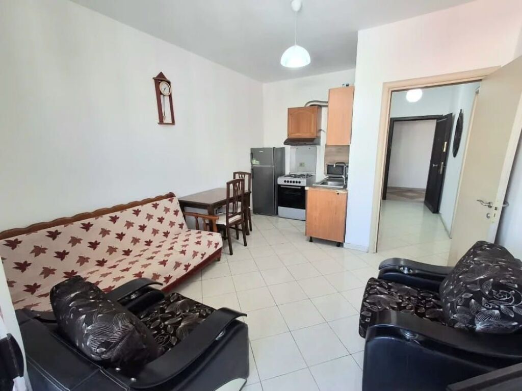 Apartament me qera 1+1 - 📍Astir ,prane kompleksit Molla