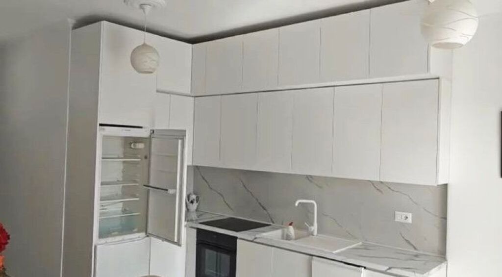 🏢Ish Fusha Aviacionit,prane Supermarket Spar jepet me qera apartament 2+1+2+post parkimi i mobiluar 800Euro