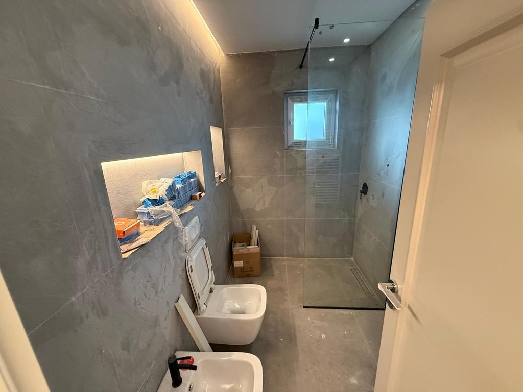 Appartamento 2+1+2 in vendita vicino allo Stadio Dinamo