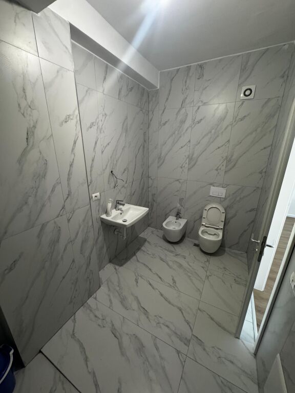 Vendesi in vendita 1+1 (con ipoteca)
