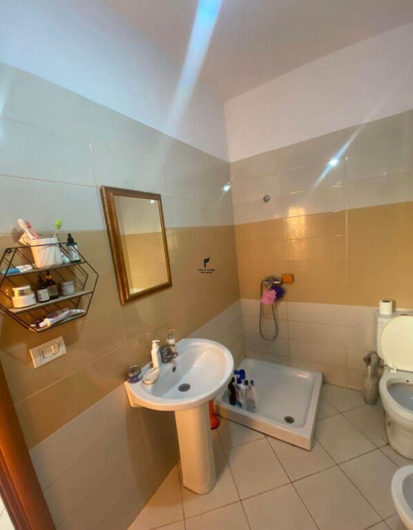 APPARTAMENTO IN AFFITTO 2+1 YZBERISHT 45.000 LEKE FH-70968