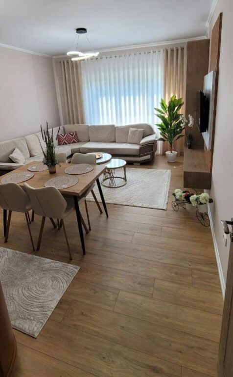 Apartament me Qera 2+1+2 – Komuna e Parisit
