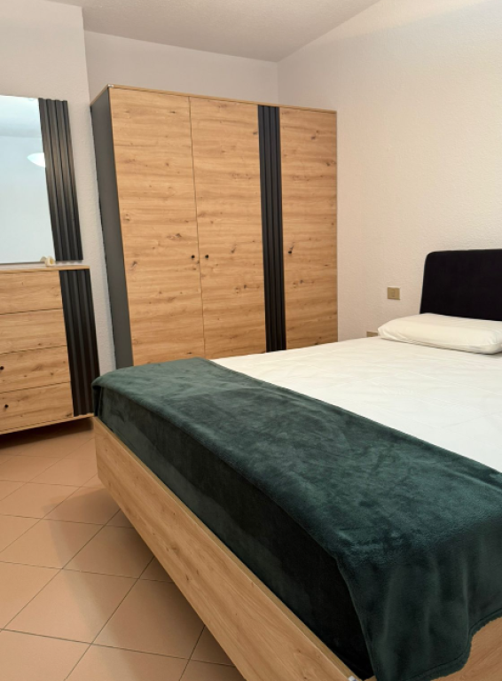 JEPET ME QIRA APARTAMENT 2+1+2 – Rruga e Kosovarëve