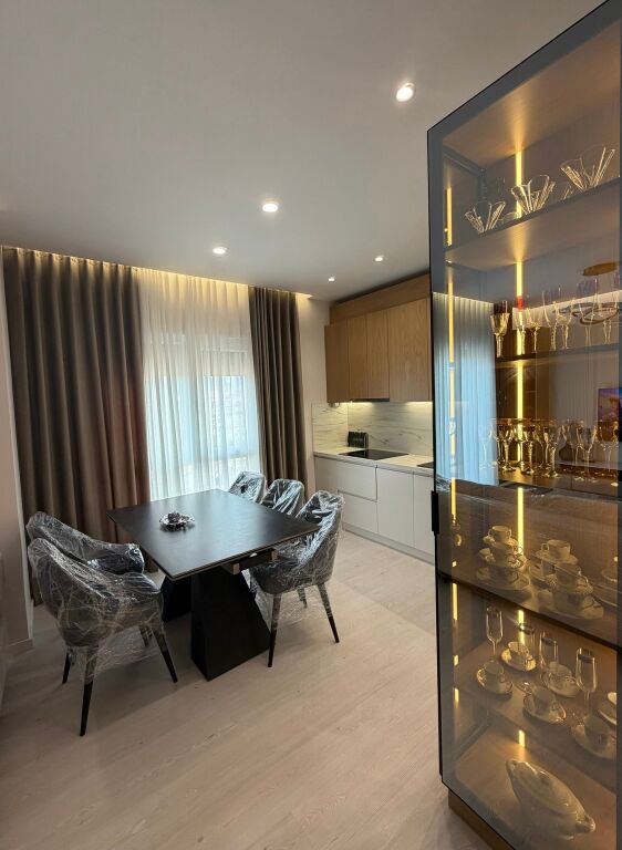 Apartament 1+1 me qira + post parkimi – Xhamllik