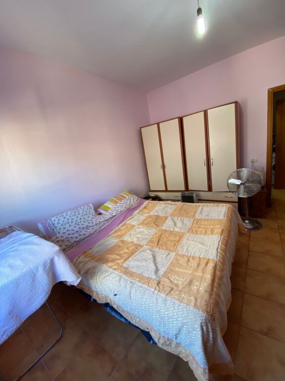 Jepet me qira apartament 1+1