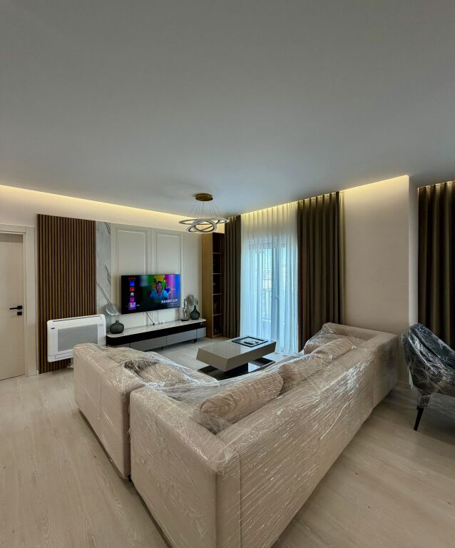 Apartament 1+1 me qira + post parkimi – Xhamllik