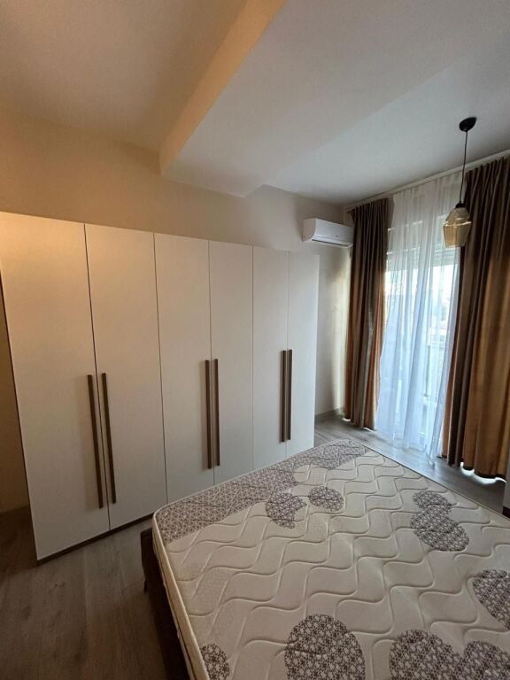 Apartament 1+1 me qera ne Xhamllik