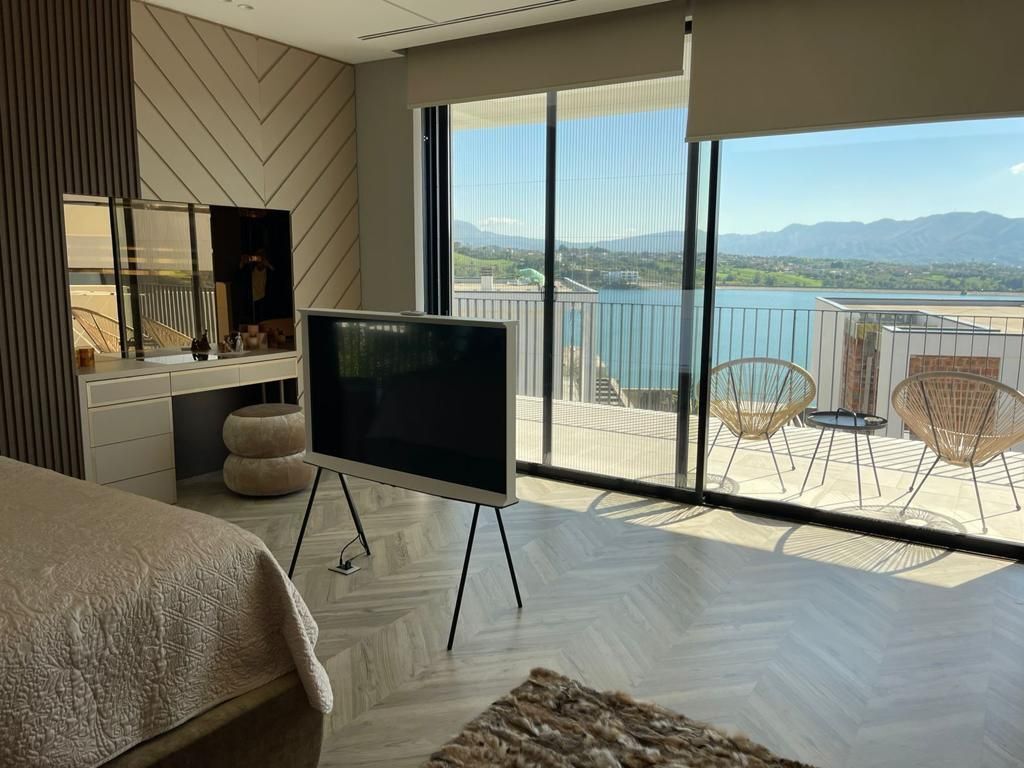 VILE ME QIRA NE FARKE TIRANE LUKSOZE