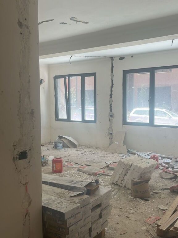 Shitet apartament 1+1 – Kompleksi Xheluks, Rruga e Elbasanit !