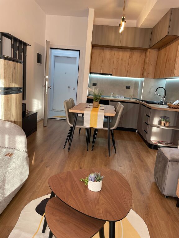 Super apartament 1+1 me qera