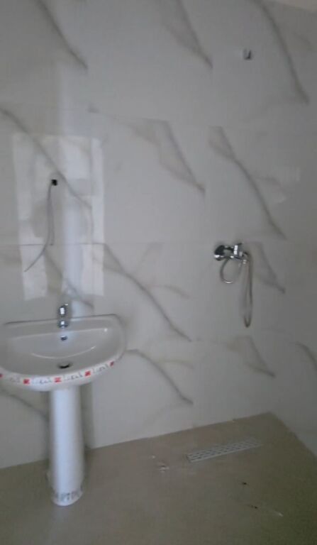 Vendesi in vendita 2+1 + Posto Auto 📍 Ex Campo di Aviazione, Tirana