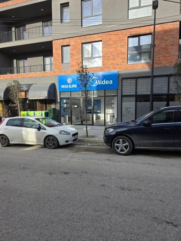 JEPET ME QIRA AMBIENT BIZNESI - PASKUQAN , TIRANE