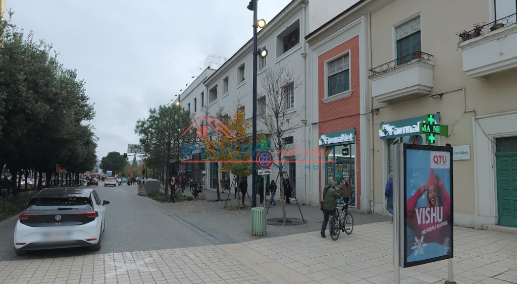 Garazh ne Shitje ne Qender Tirane